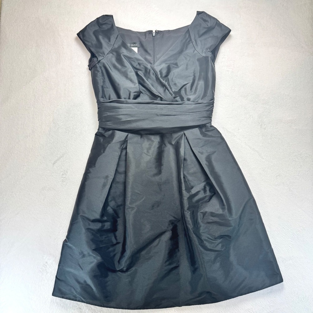Alfred Sung Black Dupioni Cap Sleeve Cocktail Dress V-Neck Pleated D802 Size 12
